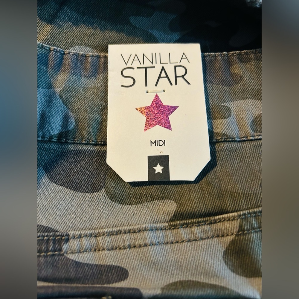 NWT Vanilla Star SZ 22 green camo high rise stretch shorts/waist 46”-48” - Picture 4 of 7